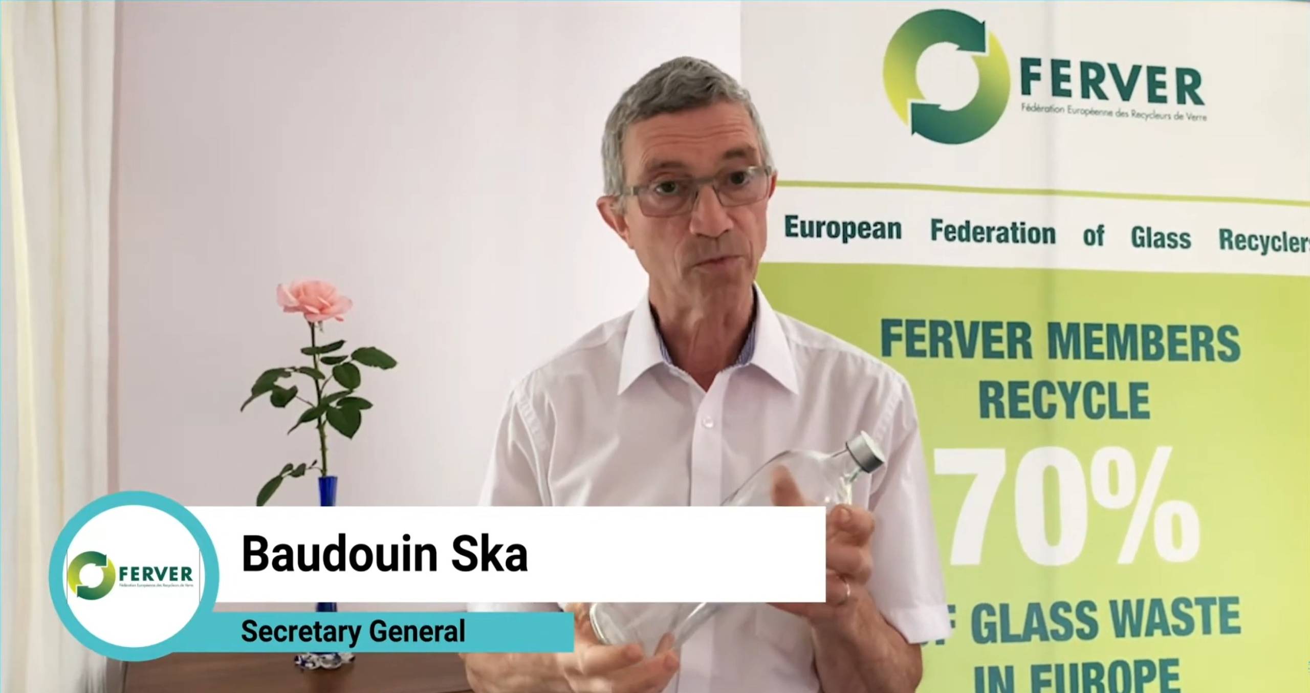 Screen of Close the glass loop video