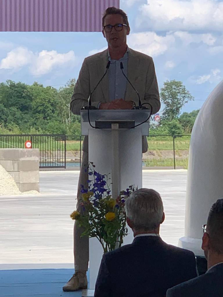 opening of a new glass recycling plant by GRL