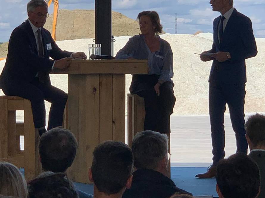 opening of a new glass recycling plant by GRL